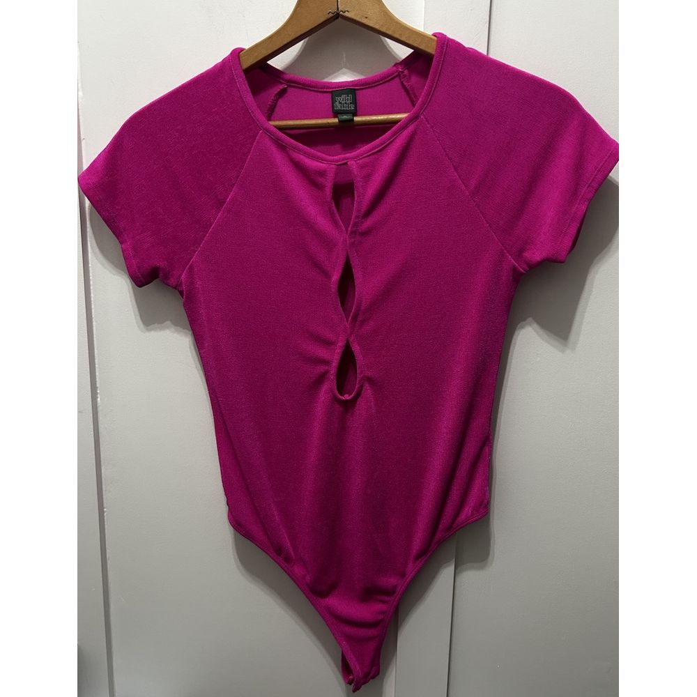 Wild Fable Bodysuit Top Small Cut-Out Shortsleeve Stretch Hot Pink Recycled Poly